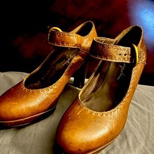 Brown Leather Distressed Vintage Mary Jane’s